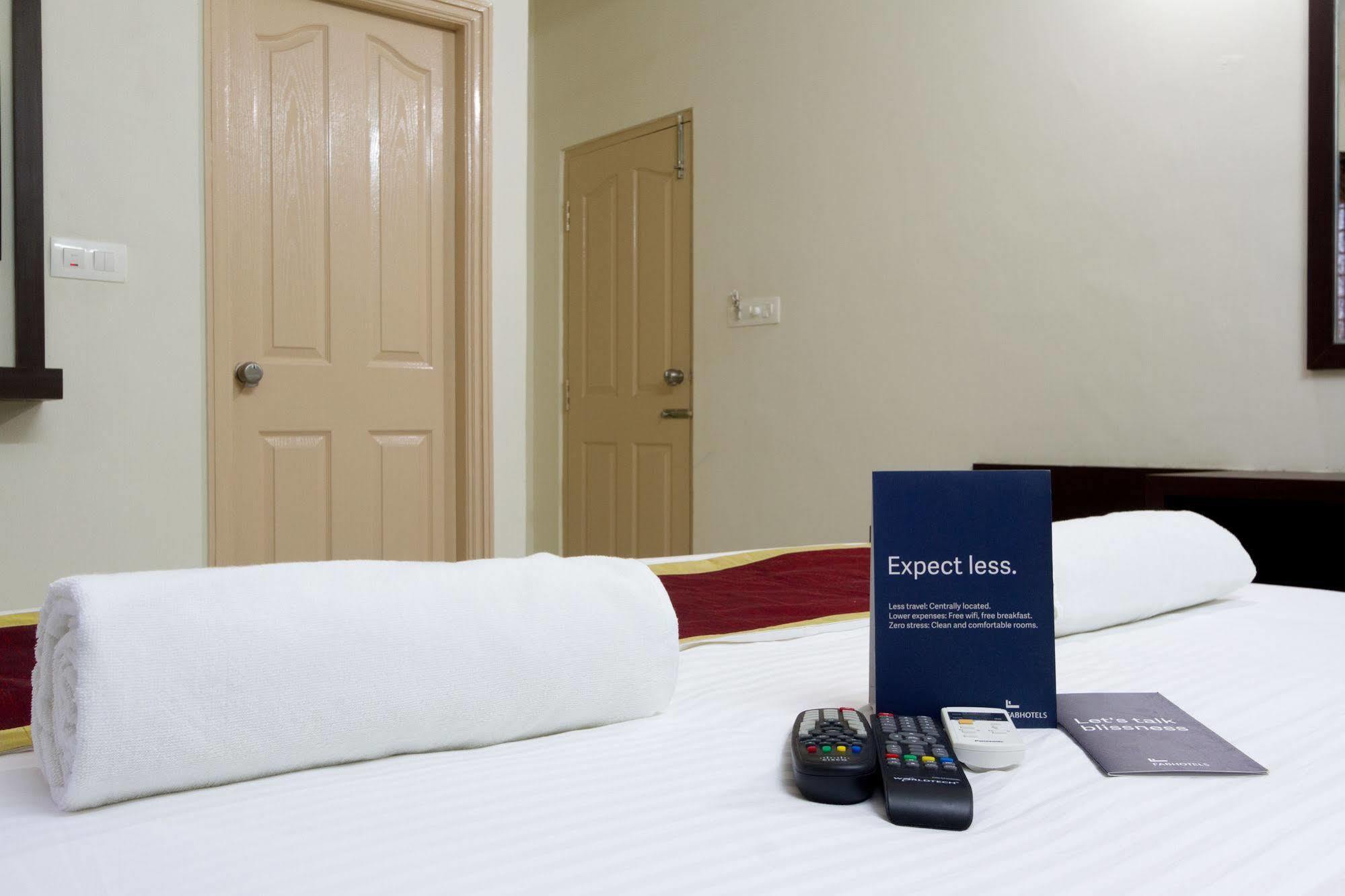 Fabhotel Rms Comforts - Nr Yeshwantpur Railway Station Bangalore Esterno foto